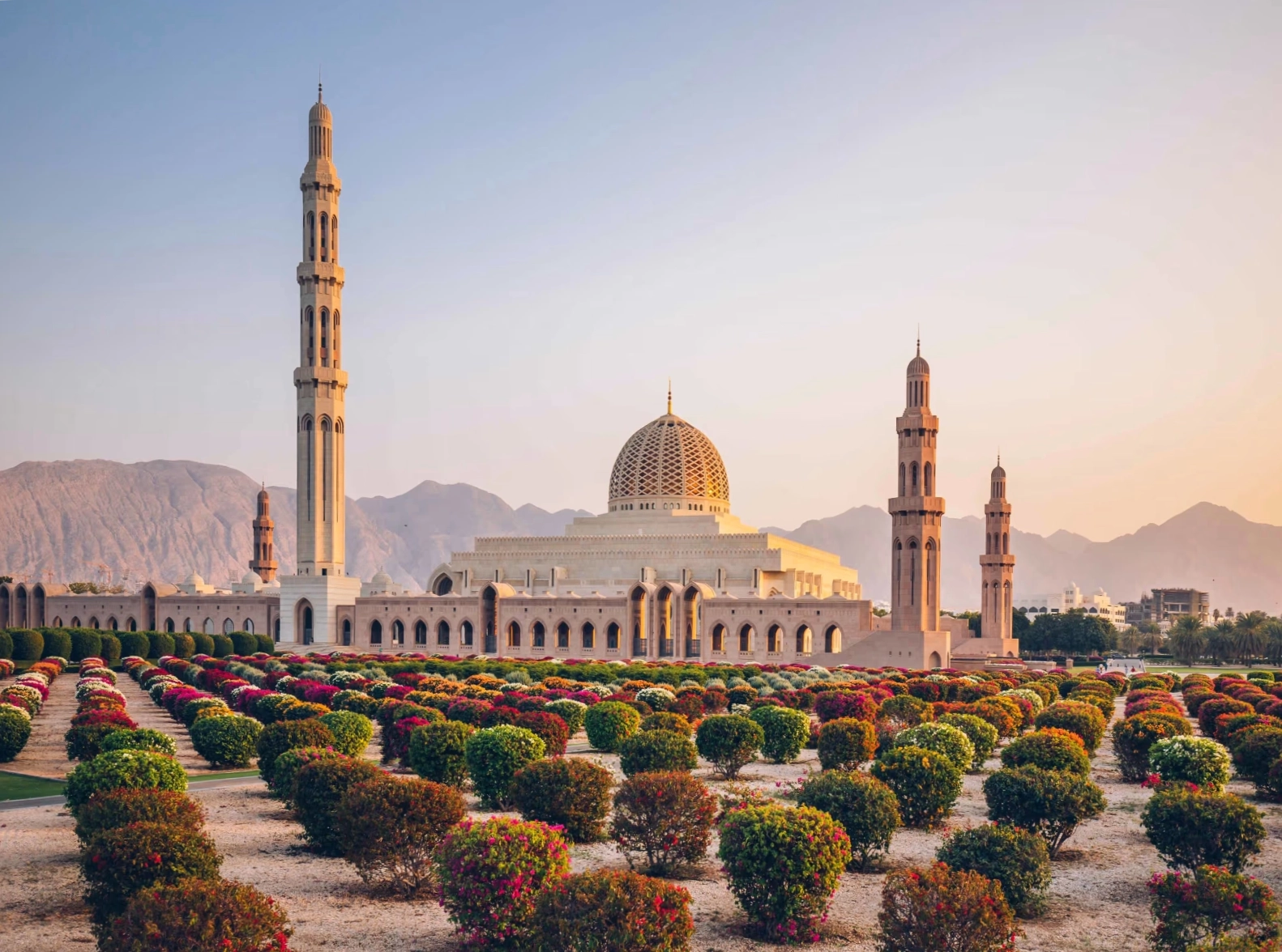 Panoramic view of Muscat corniche and mountains - Daleel Oman expat guide